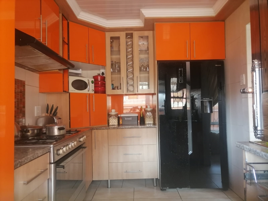 3 Bedroom Property for Sale in Tlhabane West North West